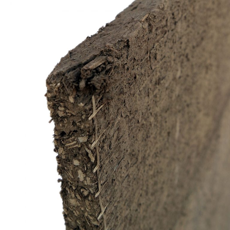 alt="Dämmstoffe aus Hanf und Kork für nachhaltiges Wohnen"